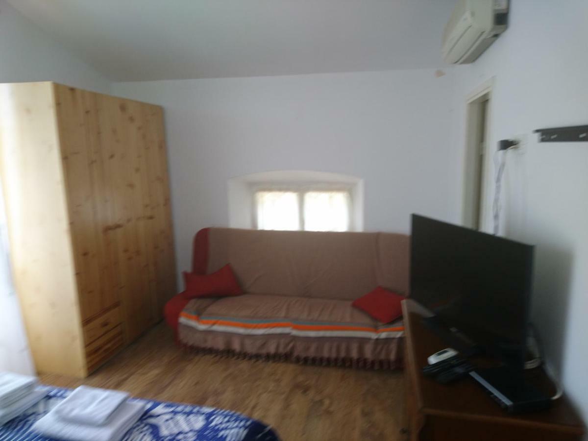 Apartment Dalmatinac Ivo Полаче Экстерьер фото